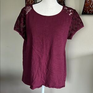 GAP Women's Lace Sleeve Top